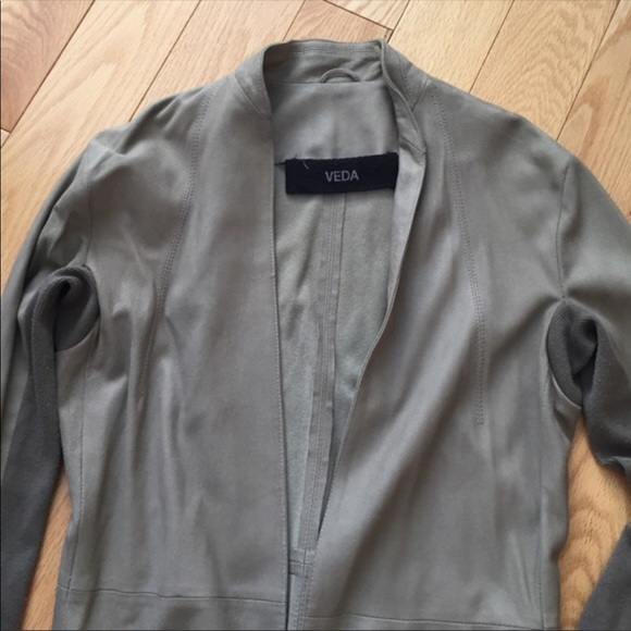 Veda leather jacket - Picture 2 of 3